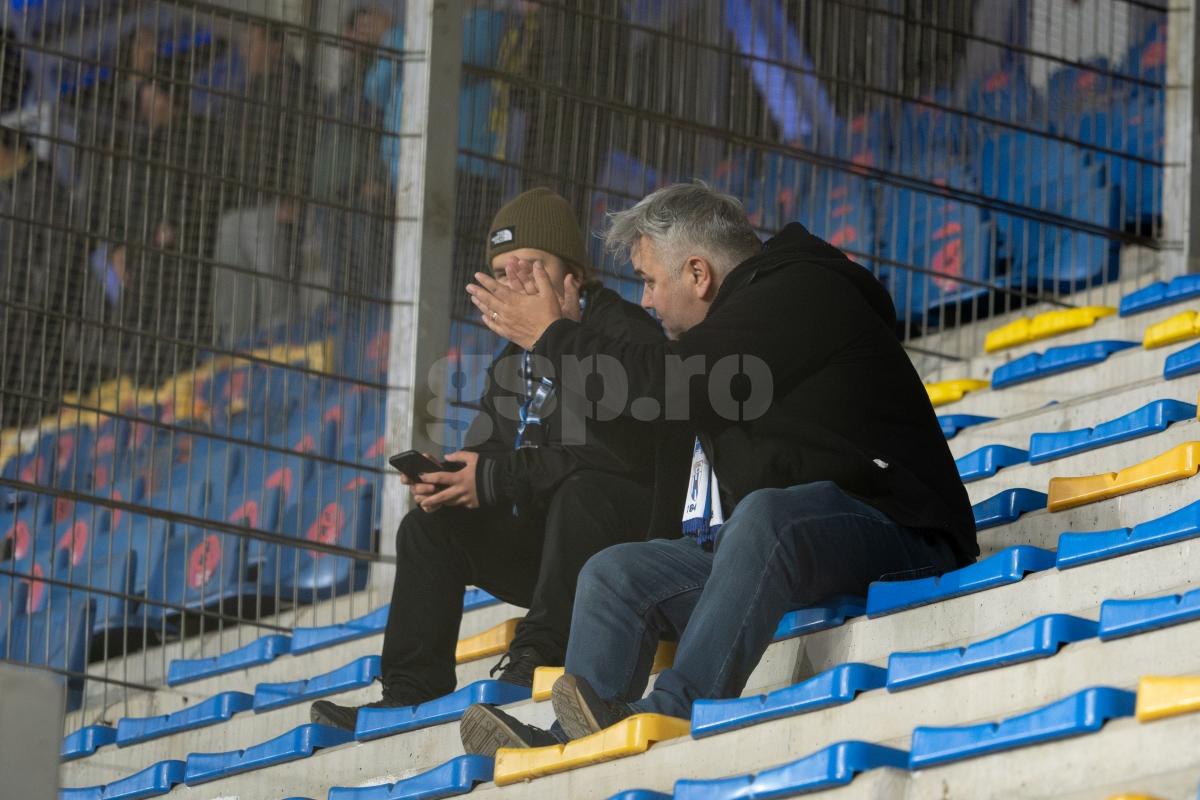 Petrolul - Poli Iași 2-1. Doi suporteri ieșeni au venit la Ploiești