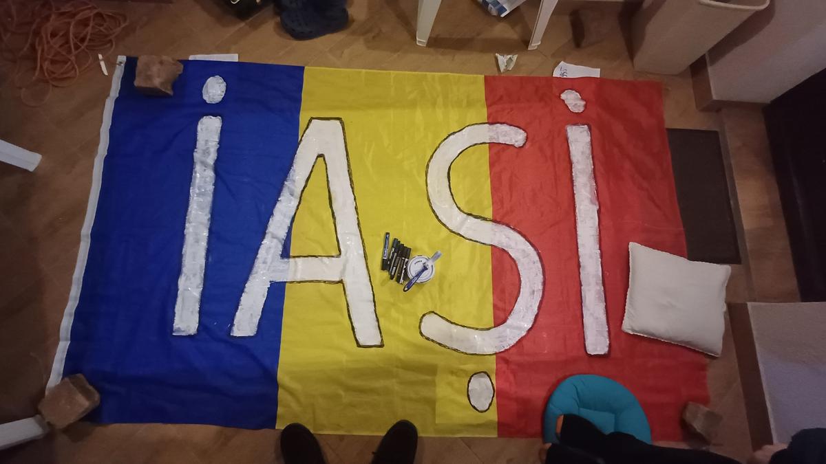 Impresionant! Un puști de 14 ani și tatăl său au venit special cu trenul de la Iași pentru meciul cu Petrolul: „Cum e să fii suporter...”