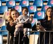Petrolul - Poli Iași 2-1. Jucătorii au petrecut cu copiii FOTO Ionuț Iordache