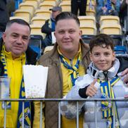 Petrolul - Poli Iași 2-1. Suporteri Petrolul Ploiești FOTO Ionuț Iordache