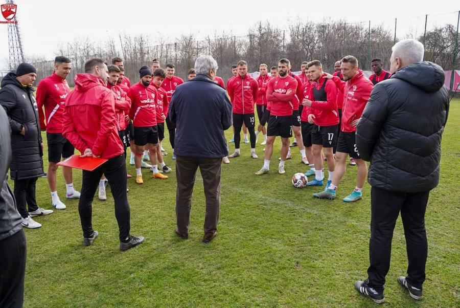 Mircea Lucescu, tot mai aproape de Dinamo! O nouă vizită în cantonamentul „câinilor” » Ce mesaj le-a transmis jucătorilor + reacția lui Zeljko Kopic