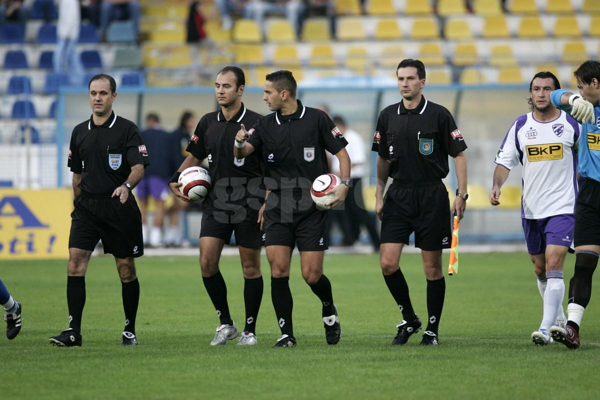 S-a retras Sebastian Colțescu, arbitrul numărul 1 all-time în Superliga: „Libertatea și demnitatea nu trebuie pierdute niciodată în viață”