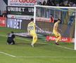 Altfel de știri de la Petrolul - Poli Iași 2-1 » Grădinița de acasă, arbitrii, „refacere” cu tobă și slănină + Andreea Hanca s-a accidentat