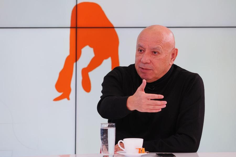 Aurel Țicleanu, în studioul Gazetei Sporturilor / foto: Ionuț Iordache (GSP) Semnal de alarmă pentru Mirel Rădoi: „Se întâmplă ceva!”