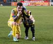 Petrolul - Poli Iași 2-1. Jucătorii au petrecut cu copiii FOTO Ionuț Iordache