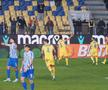Altfel de știri de la Petrolul - Poli Iași 2-1 » Grădinița de acasă, arbitrii, „refacere” cu tobă și slănină + Andreea Hanca s-a accidentat