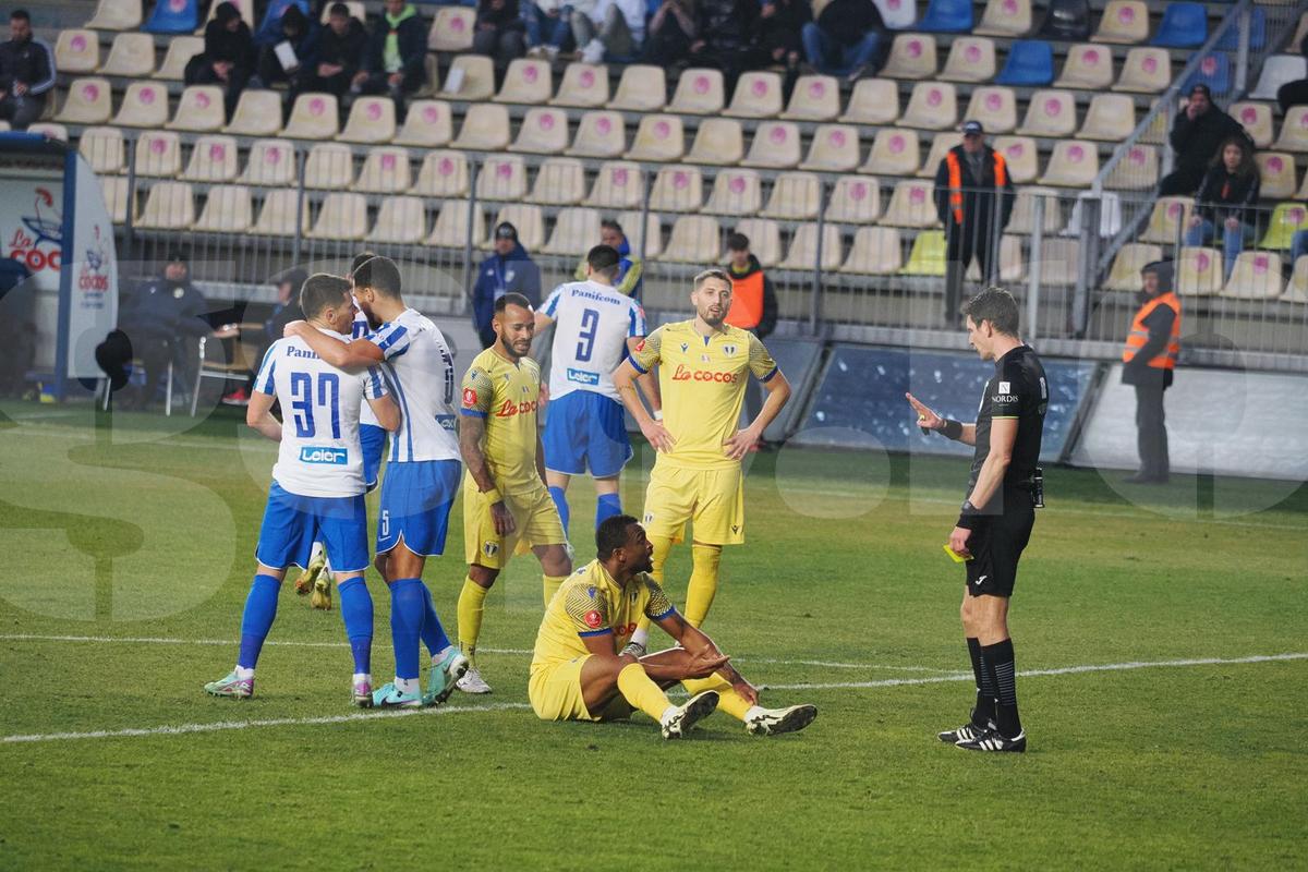 Veteranul de la Poli Iași, acuzații după 1-2 cu Petrolul: „Toți o vor pe Dinamo și dau în noi!”