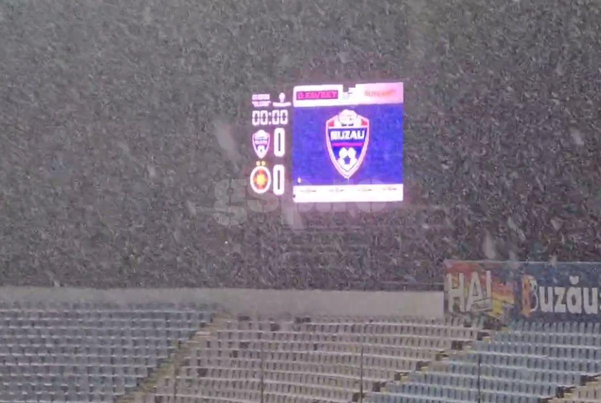 FCSB, antrenament pe zăpadă înaintea returului cu PAOK » Un gol din penalty și o reușită în proprie poartă au decis partida