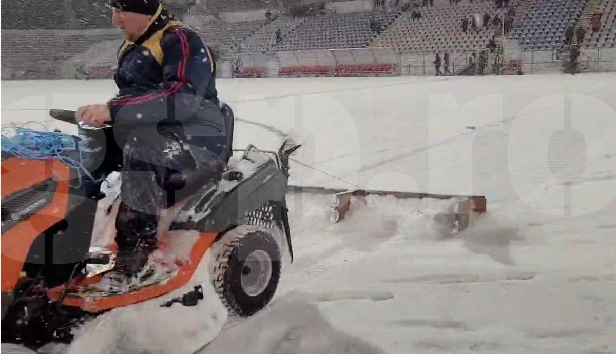 Imagini cu zăpada de la Buzău, înaintea meciului Gloria - FCSB