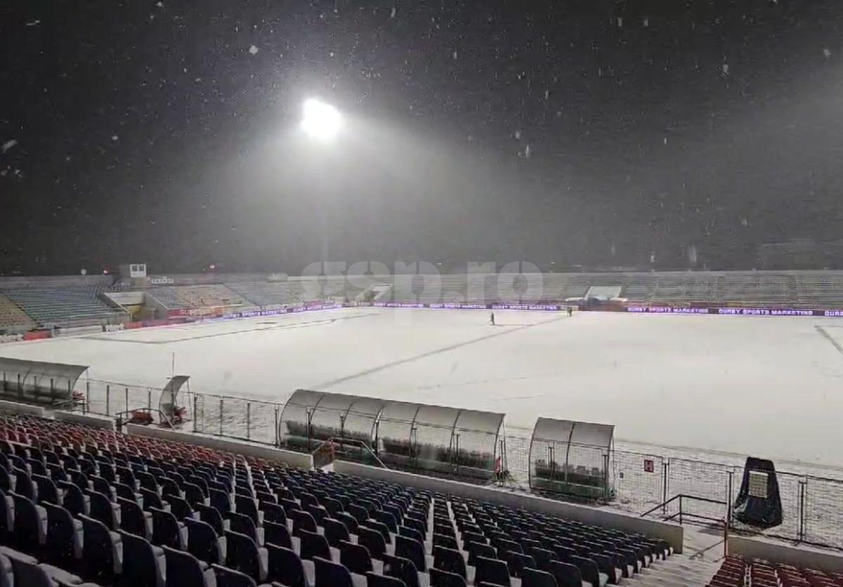 Imagini cu zăpada de la Buzău, înaintea meciului Gloria - FCSB