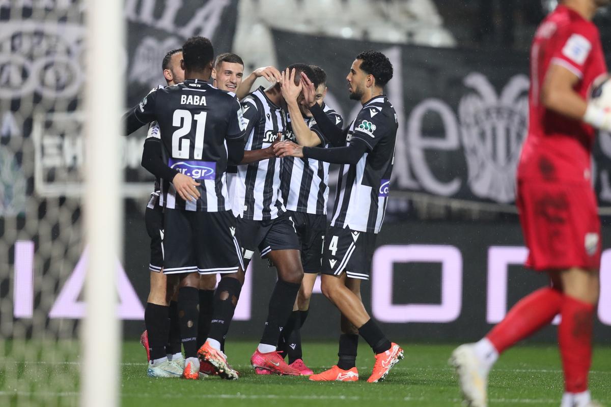 „De liga SATELOR!” » La 3 zile după PAOK - FCSB, Răzvan Lucescu a făcut din nou iureș: „Rușine! Din cauza asta vom merge la București și vom lupta!”