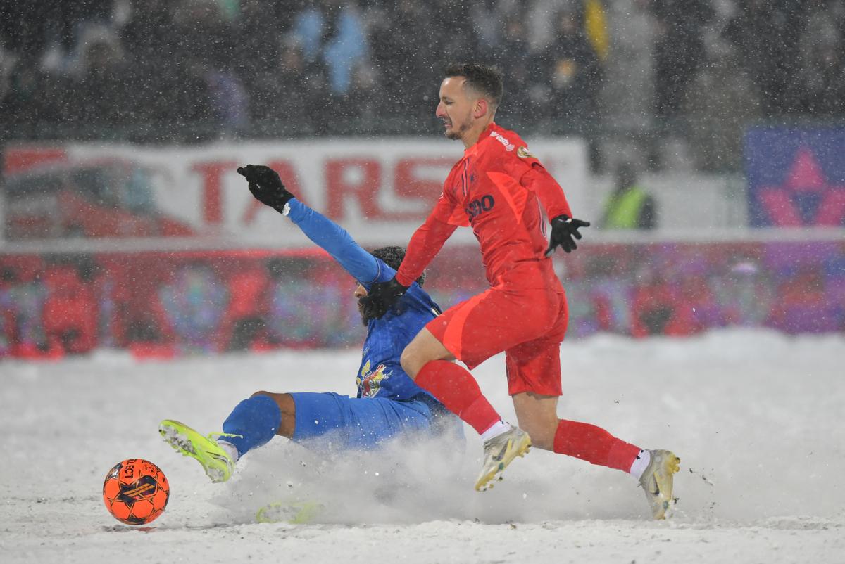 Antrenorul din Superligă poate fi demis chiar înainte de înjumătățirea punctelor!