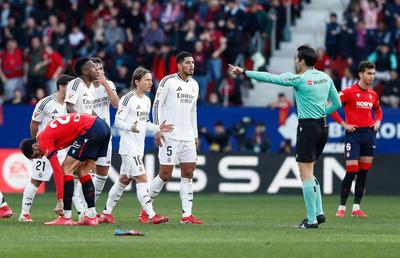 Ce a scris în raport arbitrul care l-a eliminat pe Bellingham: „M-a înjurat!” » Cum s-a apărat fotbalistul