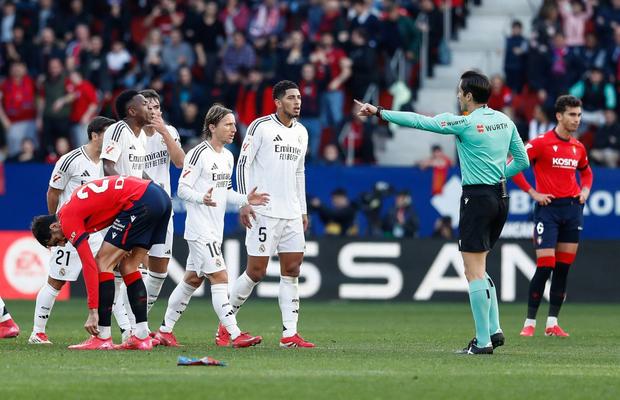 Ce a scris în raport arbitrul care l-a eliminat pe Bellingham: „M-a înjurat!” » Cum s-a apărat fotbalistul
