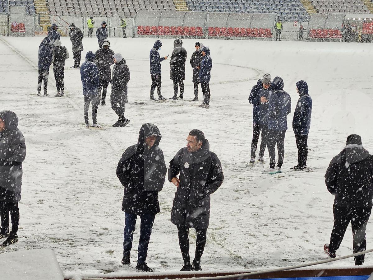 Imagini cu zăpada de la Buzău, înaintea meciului Gloria - FCSB
