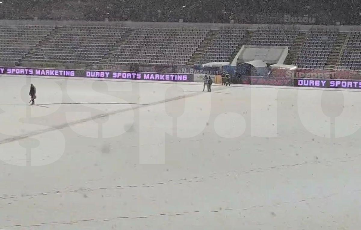 Imagini cu zăpada de la Buzău, înaintea meciului Gloria - FCSB