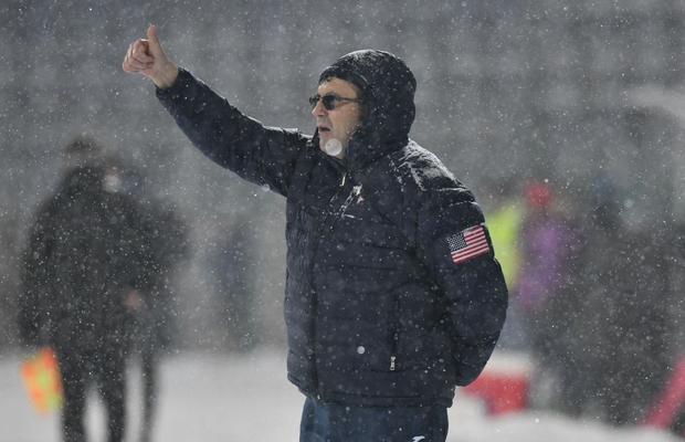 După Buzău - FCSB, Neagoe și-a spus oful și a fugit din fața reporterilor: „N-am pomenit așa ceva! Băi nebunule, eu sunt român! Tu vorbești cu mine în engleză?!”