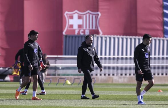 Deranj în casa blaugrana » Jucătorii îl contrează pe Hansi Flick