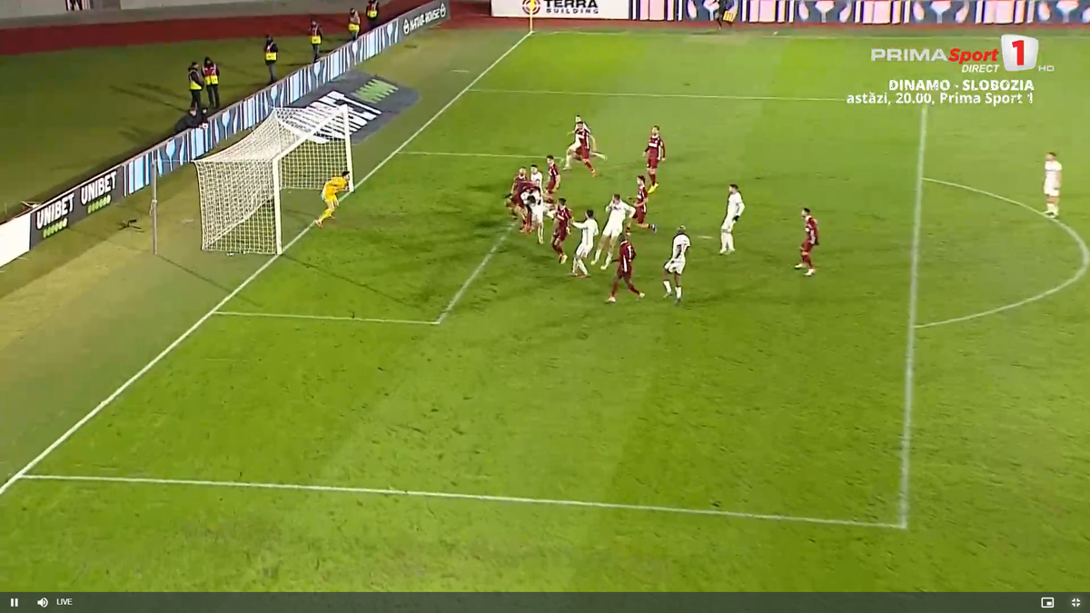 Andrei Chivulete anulează penalty-ul dictat pentru Hermannstadt // foto: capturi Prima Sport