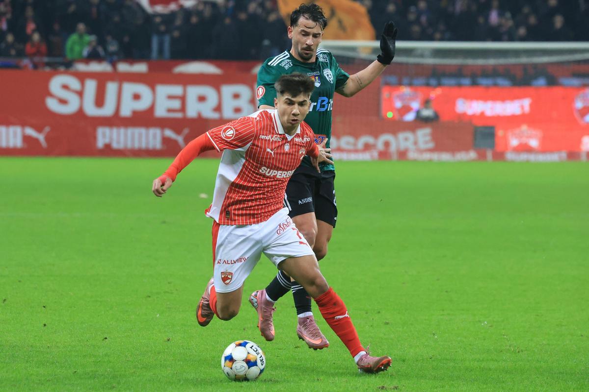 Iată ce salariu va încasa Pușcaș la Dinamo! GSP a aflat ce nu a vrut Nicolescu să spună