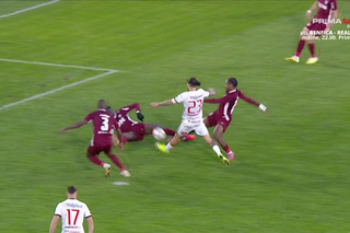 VAR a intervenit de DOUĂ ori la aceeași fază în Hermannstadt - CFR Cluj » Andrei Chivulete, întors la ultima fază a meciului într-un moment-cheie