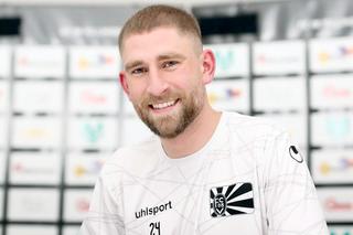 La 8 luni după ce i-a fost extirpată o tumoră, fostul dinamovist Marco Ehmann a semnat