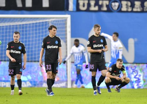 Mihai Toma, Radunovic și Mihai Lixandru, în Universitatea Craiova - FCSB/ Foto: Cristi Preda (GSP)