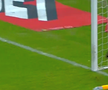 Dinamo vs Unirea Slobozia » Roșca scoate de pe linia porții // foto: captură Prima Sport