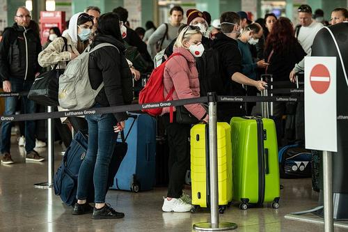 Turiștii din țările afectate de coronavirus trebuie să stea în carantină 14 zile // FOTO: Guliver/GettyImages