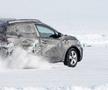 GALERIE FOTO Noul model Dacia Sandero, care va apărea în 2021, testat pe zăpadă: imagini spectaculoase