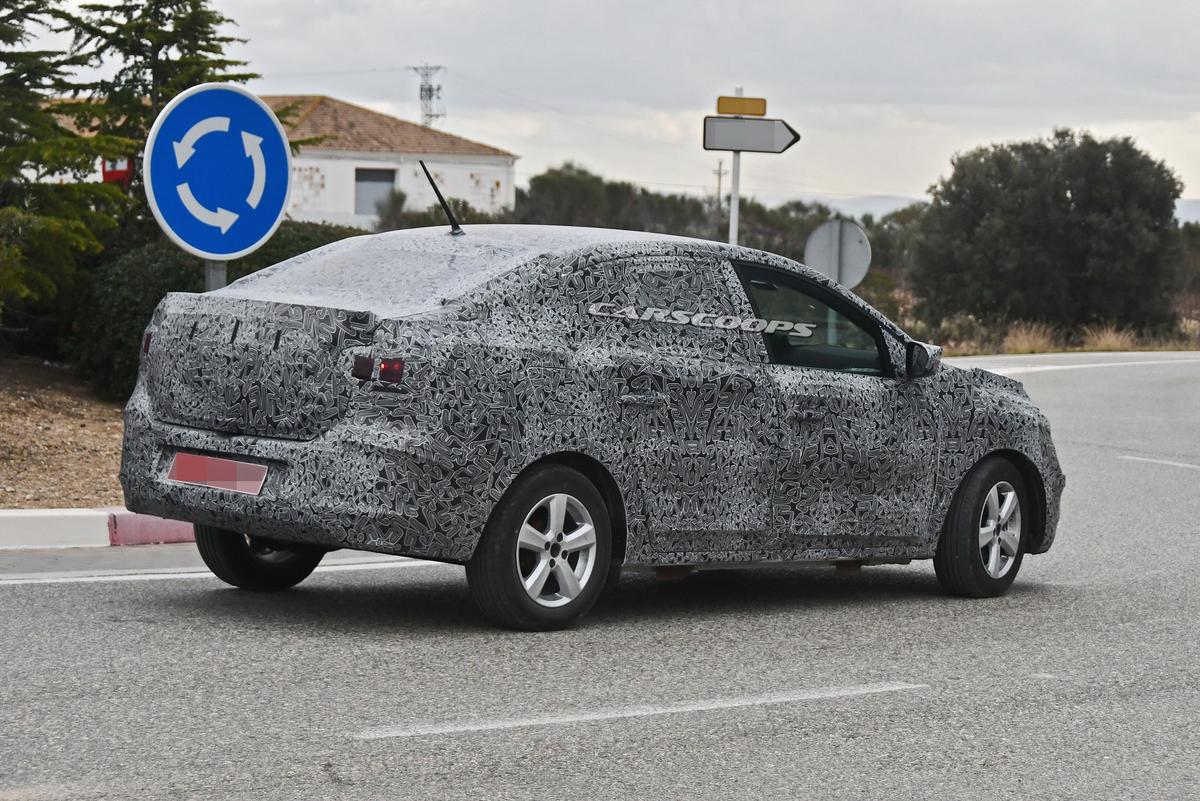 Noua Dacia Sandero, primele imagini surprinse pe străzile în România!