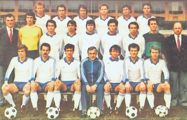 37 de ani de la succesul Craiovei cu Kaiserslautern » Cum au ajuns Negrilă şi Domozină la ora de germană