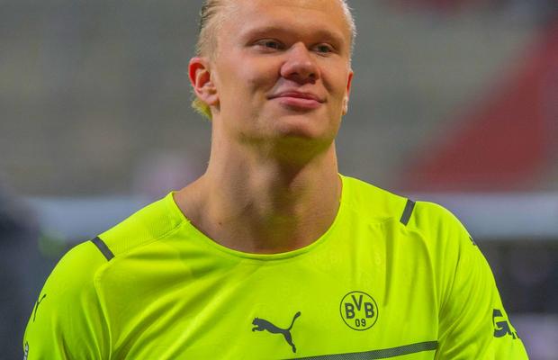 Un fost Balon de Aur, șocat de oferta lui Manchester City pentru Haaland: „Am leşinat! M-a ridicat soţia de pe jos”
