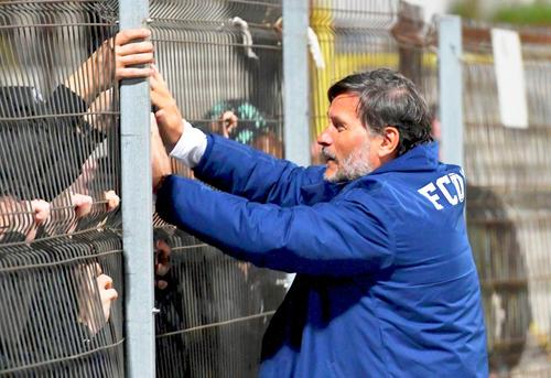 Câteva zeci de suporteri olteni vor asista diseara la partida cu locul 6 pe masă dintre Sepsi și FCU Craiova.