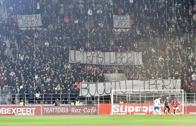 Acționarul Rapidului i-a pus la colț pe ultrași: „Decizie nu proastă, ci EXTREM de proastă!”