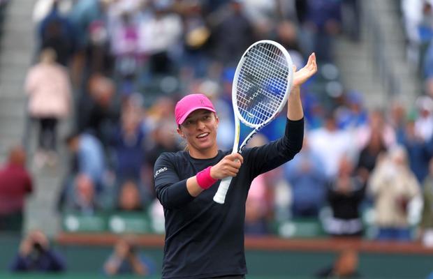 Iga Swiatek și-a spulberat adversara și a depășit-o pe Serena Williams » Simona Halep, pe locul 5