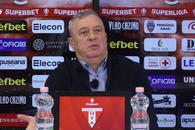 Mircea Rednic și-a ieșit din fire în conferință: „Trebuie să fii tâmpit! Acum stăm și strângem din buci”