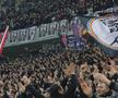 Galeria FCSB l-a îmbrăcat pe Șumudică în bufon! Jigniri și mesaje batjocoritoare: antrenorul s-a plâns la arbitru