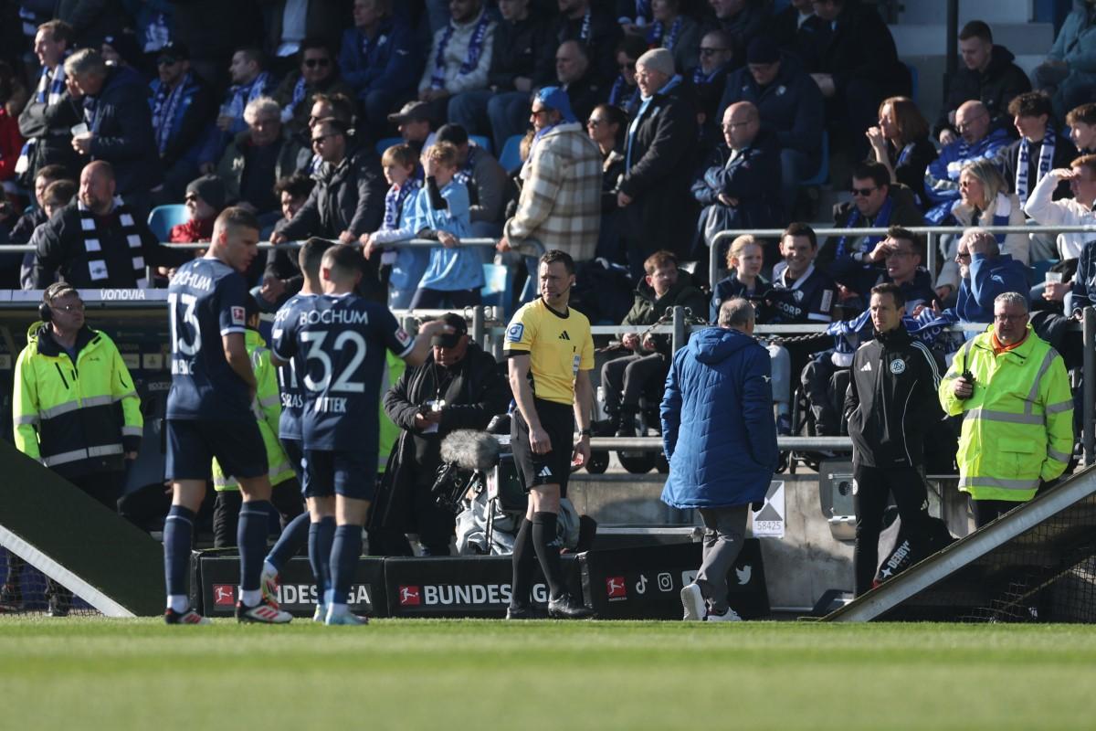 Start întârziat cu 50 de minute în Bundesliga! Motivul este incredibil
