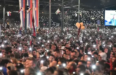 Imagini NEMAIVĂZUTE de la Belgrad: cel mai mare protest din istoria țării » Sute de mii de oameni pe străzi! Djokovic, printre sportivii care au susținut demersul