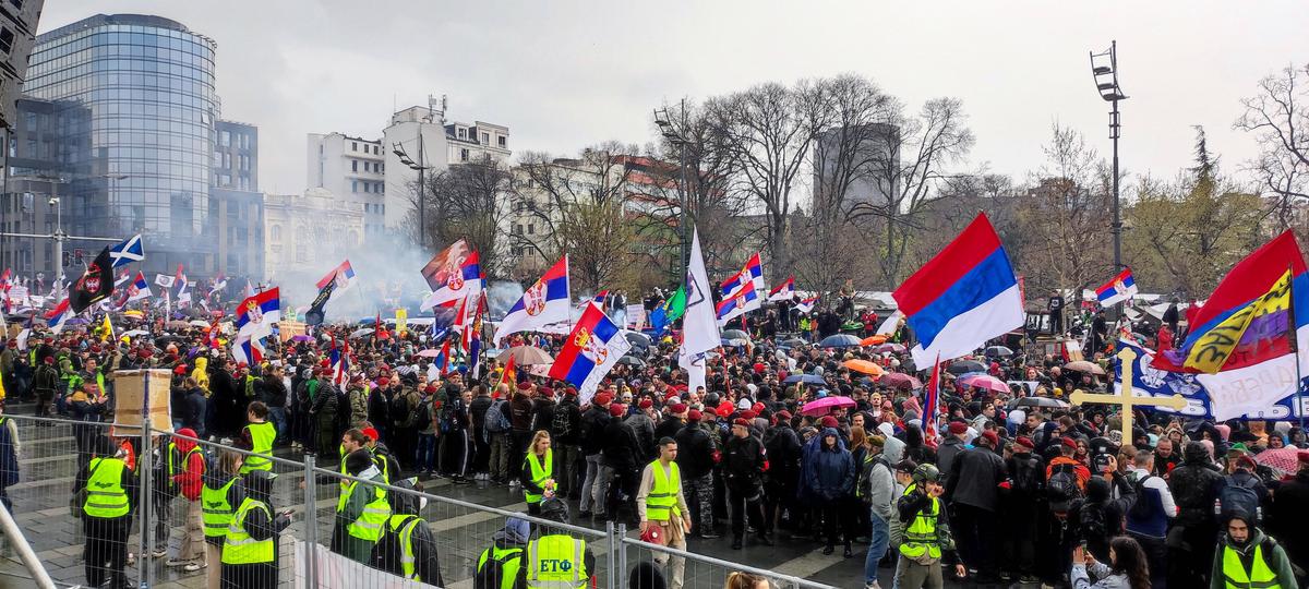 Imagini NEMAIVĂZUTE de la Belgrad: cel mai mare protest din istoria țării » Sute de mii de oameni pe străzi! Djokovic, printre sportivii care au susținut demersul