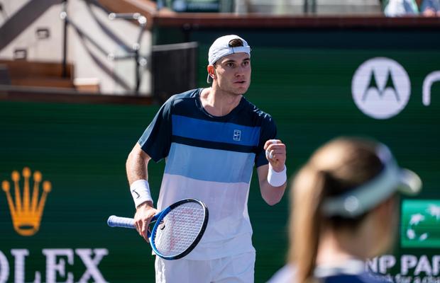 Finală surpriză la Indian Wells » Alcaraz și Medvedev, cei care au luptat pentru trofeu în 2023 și 2024, au fost eliminați în penultimul act