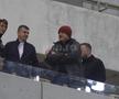 Dan Șucu, surprins la derby alături de jucătorul pe care a luat 500.000 de euro! Mircea Lucescu și Mircea Geoană sunt prezenți pe stadion