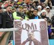Galeria FCSB l-a îmbrăcat pe Șumudică în bufon! Jigniri și mesaje batjocoritoare: antrenorul s-a plâns la arbitru