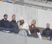 Dan Șucu, surprins la derby alături de jucătorul pe care a luat 500.000 de euro! Mircea Lucescu și Mircea Geoană sunt prezenți pe stadion