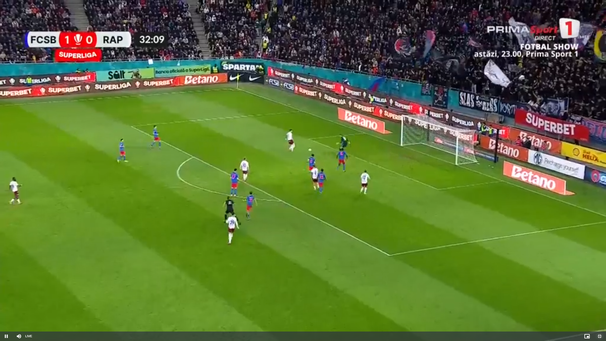 Rapid a cerut penalty în prima repriză a derby-ului cu FCSB