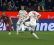 Momentul în care Josue Homawoo atinge mingea cu mâna în propriul careu în CFR Cluj - Dinamo