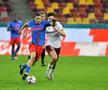 Andrei Borza, eliminat de Horațiu Feșnic în FCSB - Rapid // FOTO: Cristi Preda (GSP.RO)