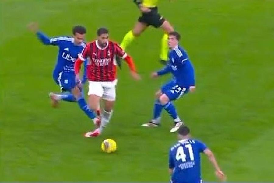 Kyle Walker i-a cerut arbitrului iertarea adversarului pentru un fault criminal asupra coechipierului