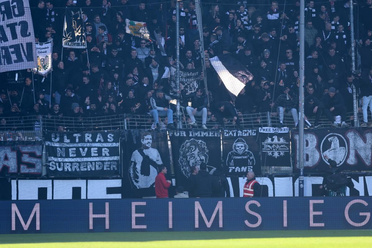 Start întârziat cu 50 de minute în Bochum - Eintracht Frankfurt